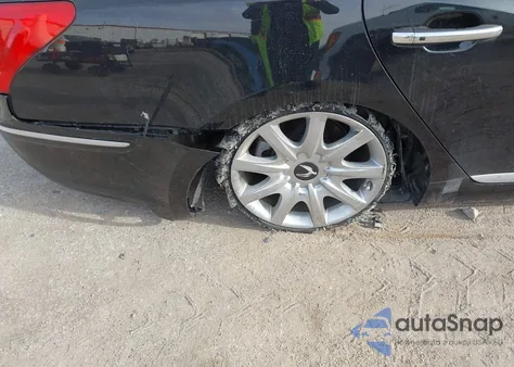 2012 Hyundai Equus Signature z USA, uszkodzony, nr VIN KMHGH4JH3CU044814